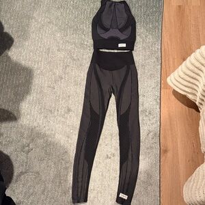 Black and Gray Women's Leggings Set